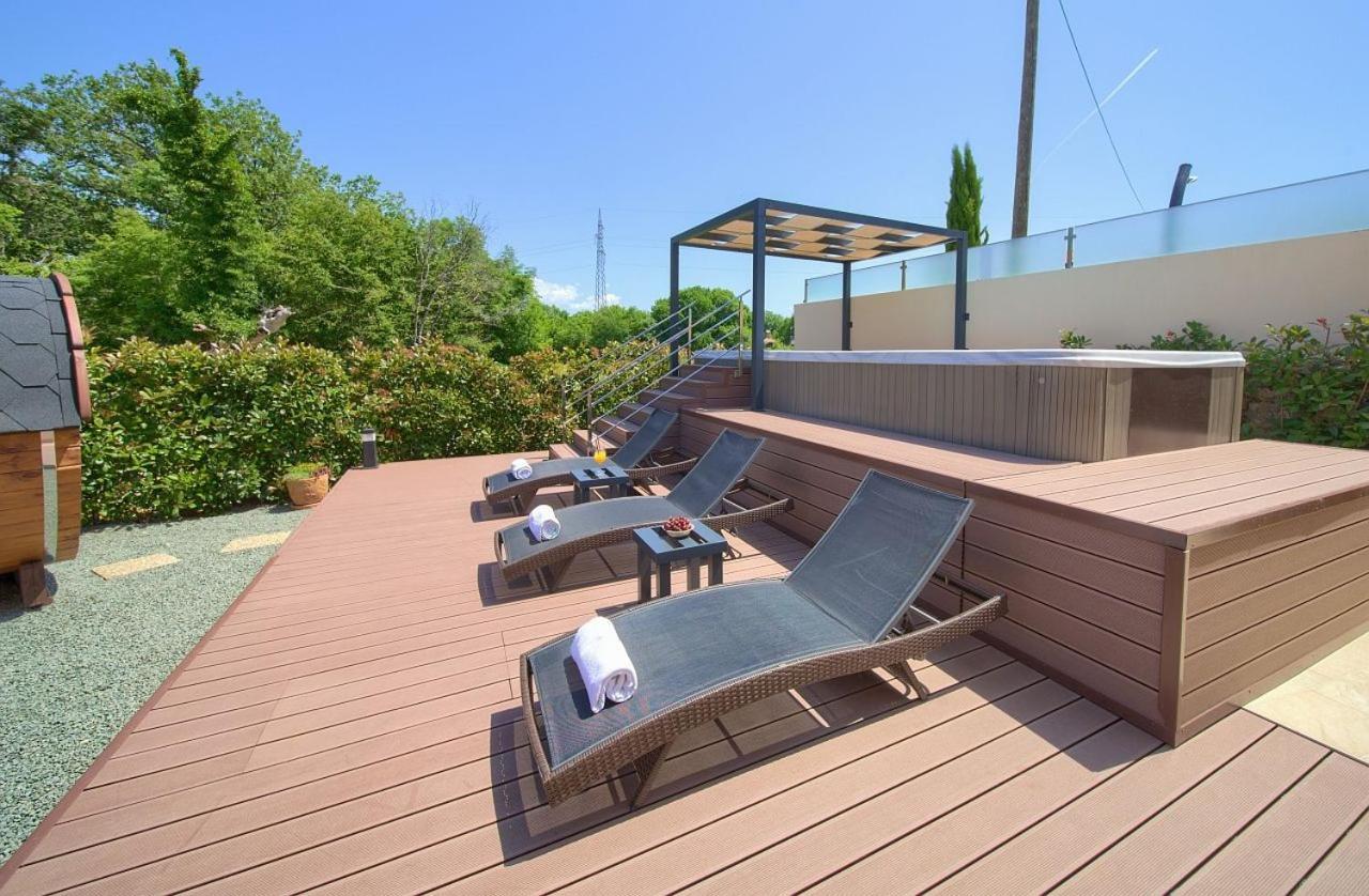 Holiday House Sea & Sun Residence Rasopasno Экстерьер фото
